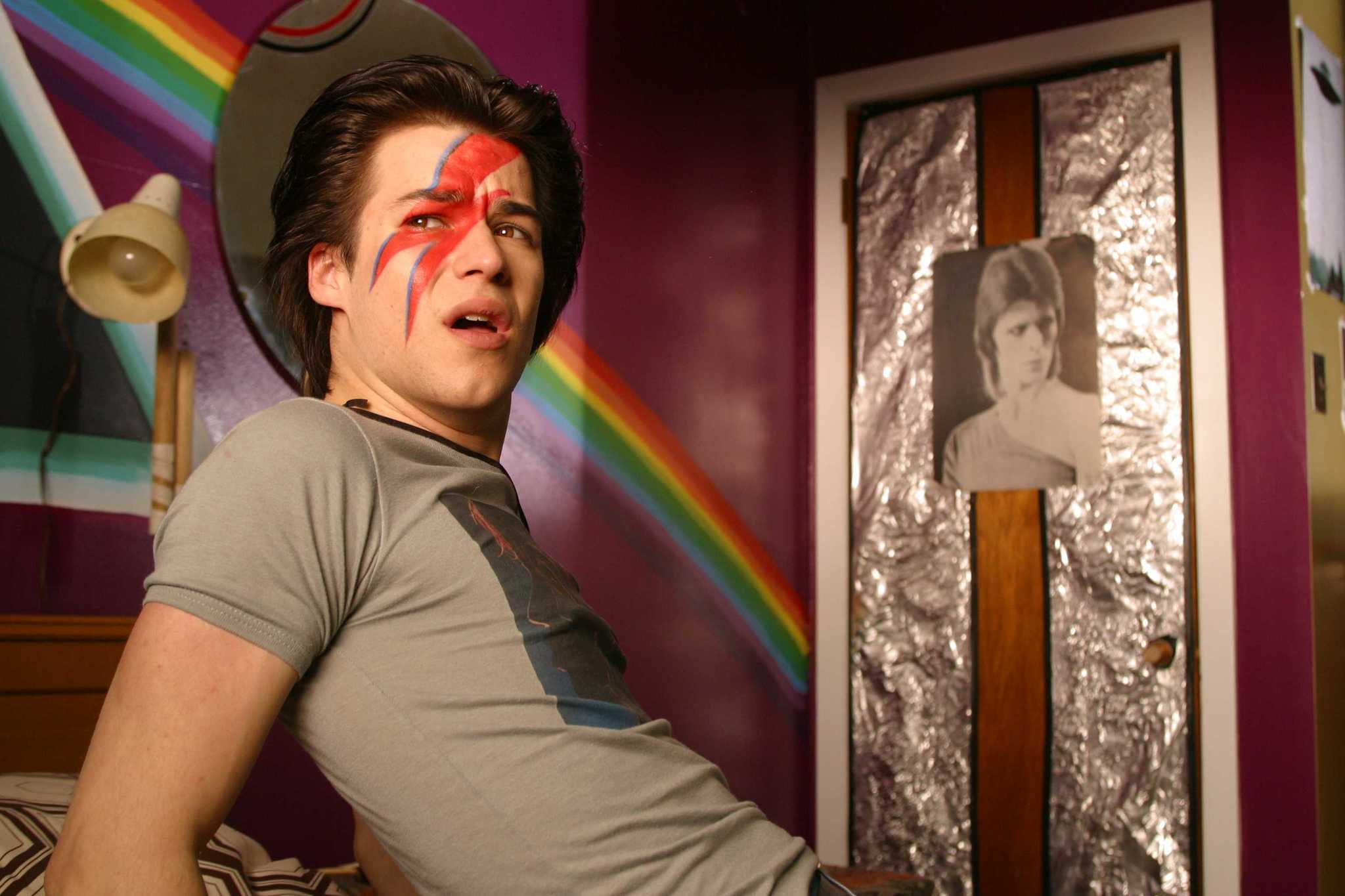 C.R.A.Z.Y. (2005): Χρώματα, μουσική και αυτοαποδοχή – μαίρη Τζέιν